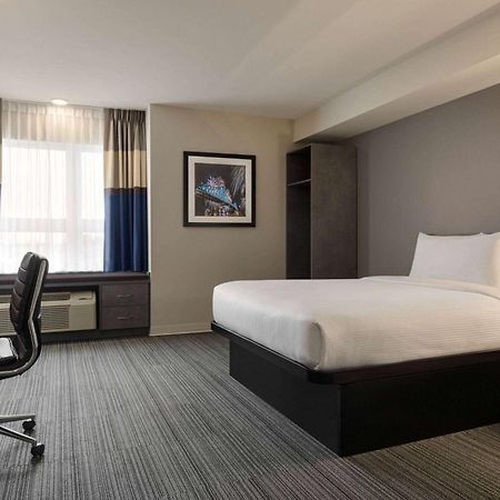 Microtel Inn & Suites By Wyndham Boisbriand Сент-Терез Екстер'єр фото