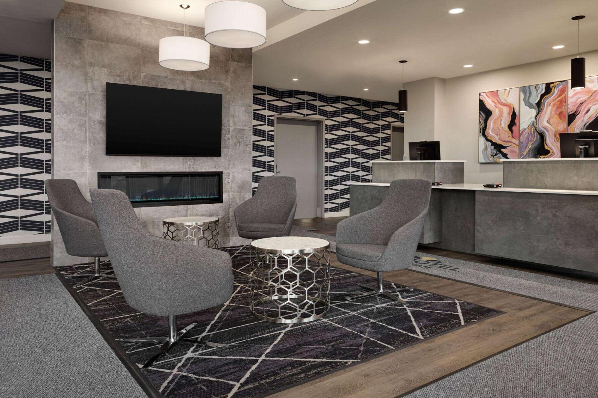 Microtel Inn & Suites By Wyndham Boisbriand Сент-Терез Екстер'єр фото